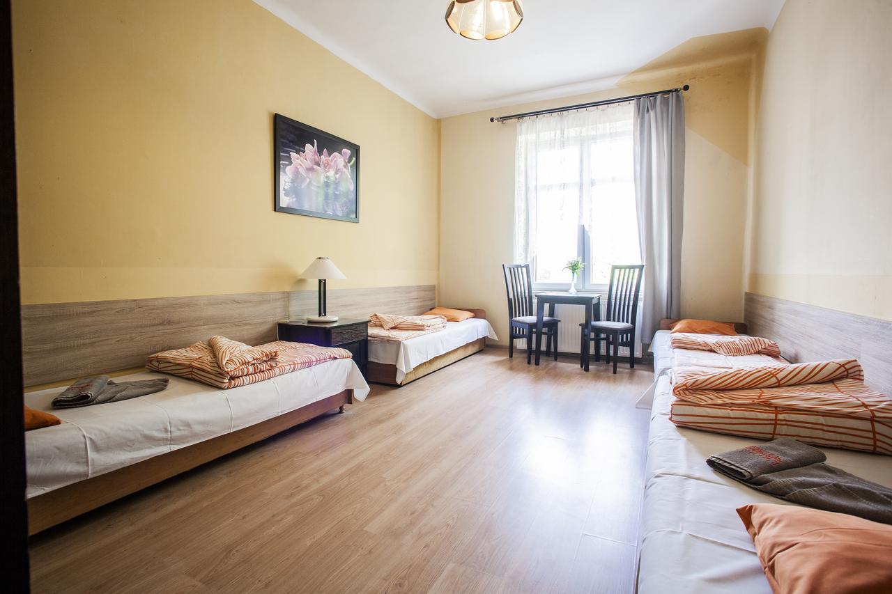 Momotown Privates Bed & Breakfast Krasków Exterior foto