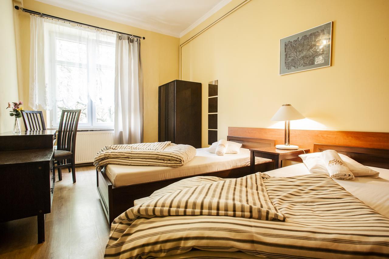 Momotown Privates Bed & Breakfast Krasków Exterior foto